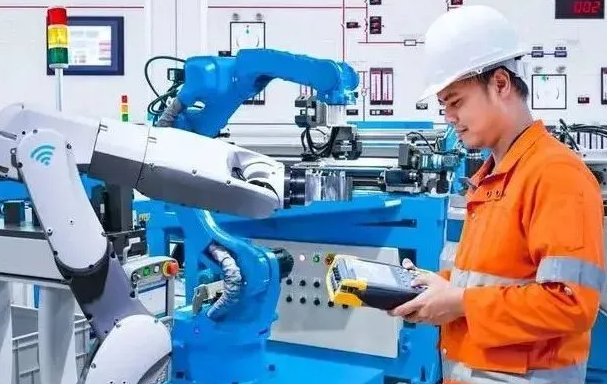 幾張數(shù)據(jù)圖，帶你看懂2020中國機(jī)器人產(chǎn)業(yè)的發(fā)展趨勢(shì)與格局